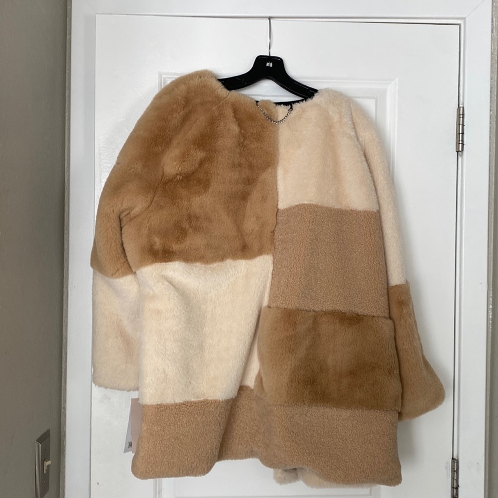 Beige BCBGeneration Faux Fur Jacket Size XL NWT - Picture 9 of 11